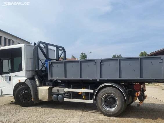 Přestavby nákladních vozidel na traktor-