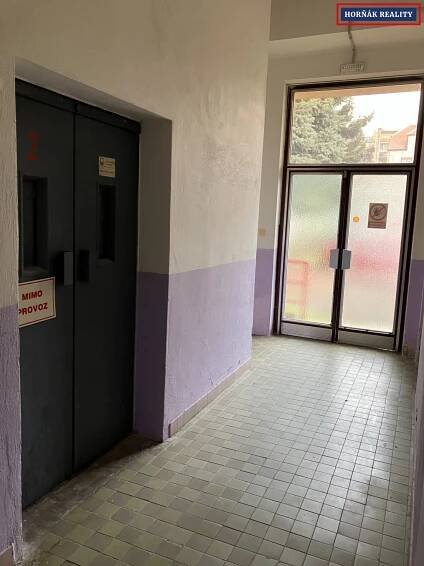 Pronájem, lehká výroba, Služby 30-300 m2 - Bučovice | Reality.iDNES.cz 