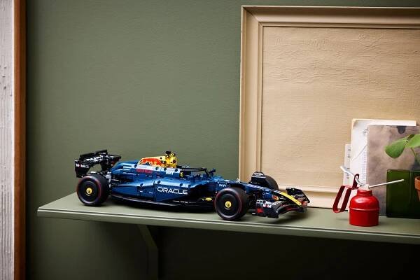 LEGO novinky s českou stopou potěší fanoušky formule 1 i Rychle & zběsile