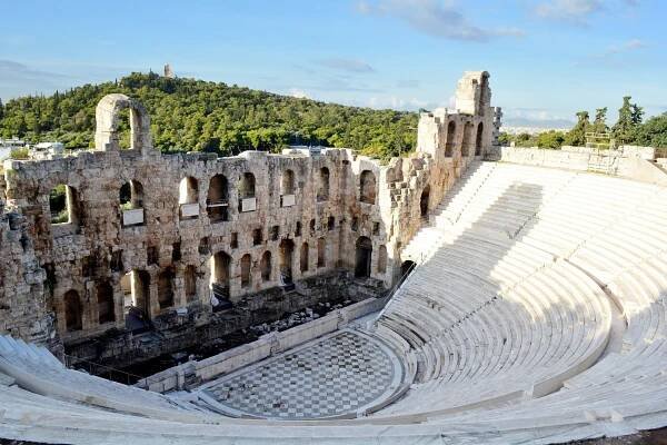 Tam, kde se utkala Athéna s Poseidonem