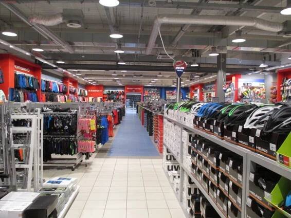 SPORTISIMO České Budějovice : Nákupní centrum Géčko
