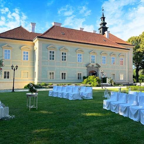 Fotogalerie ~ Barokní zámek Radíč