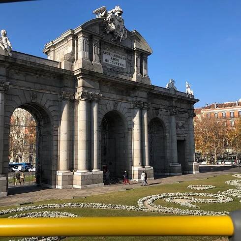 APARTMENT IN THE CENTRE - Prices & Condominium Reviews (Madrid, Spain)