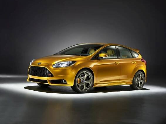 Ford Focus ST 2012: první fotografie nového bijce v oranžové | Autoforum.cz