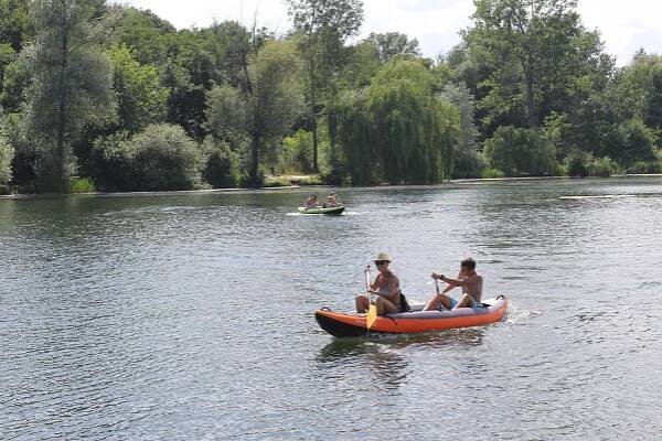 Půjčovna lodí Poděbrady – kanoe, rafty a paddleboardy