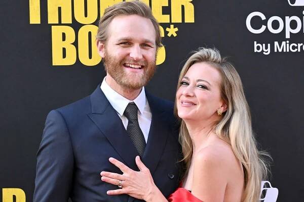 Wyatt Russell and Meredith Hagner's Relationship: All About the Hollywood Stars' Romance
