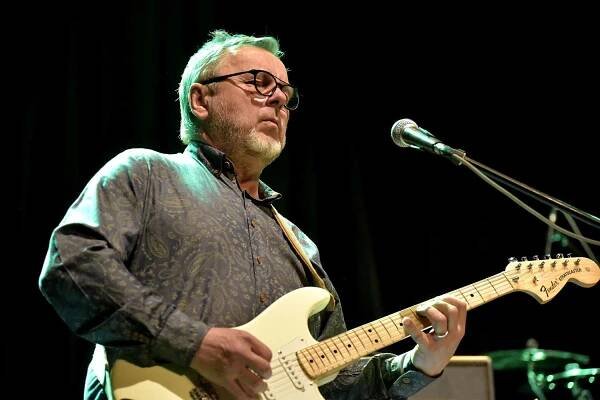 Michal Pavlíček a jeho Čombeband zahráli v pražské Akropoli