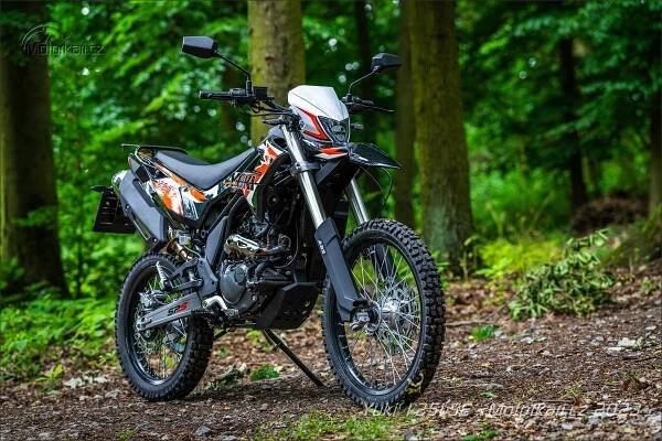 Yuki 125i SE