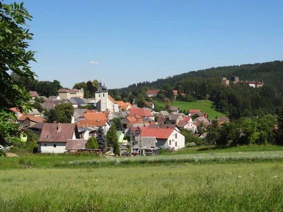 DESTINACE POŠUMAVÍ | Velhartice - obec