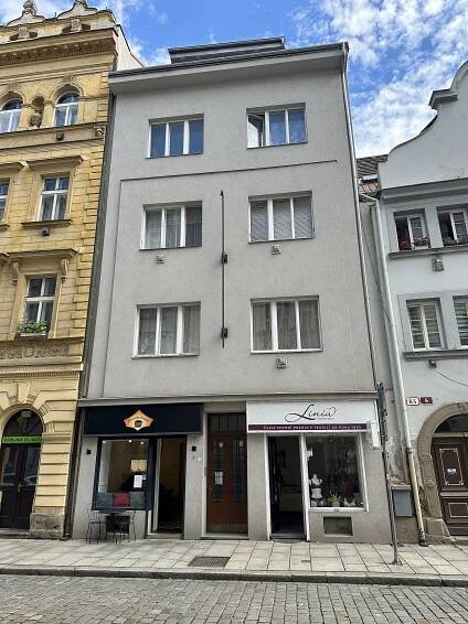 Pronájem obchodních prostor v přímém centru Plzně - Holex - reality