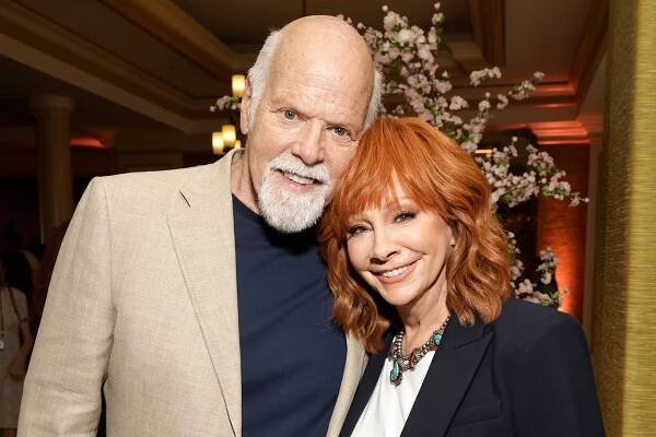 Reba McEntire’s Boyfriend Rex Linn Shares His Wildly Popular Chicken Taco Recipe