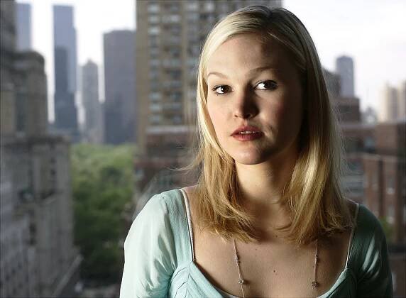 Julia Stiles