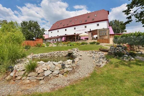 Krčma U Císařské Cesty Hotel