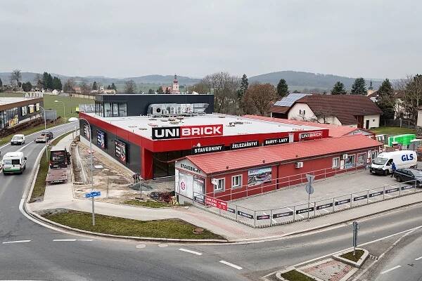 STAVBA NOVÉ PRODEJNY V NEPOMUKU | Unibrick s.r.o 