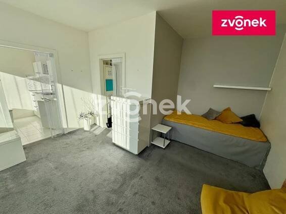 Prodej bytu 1+1 33 m², Česká, Zlín