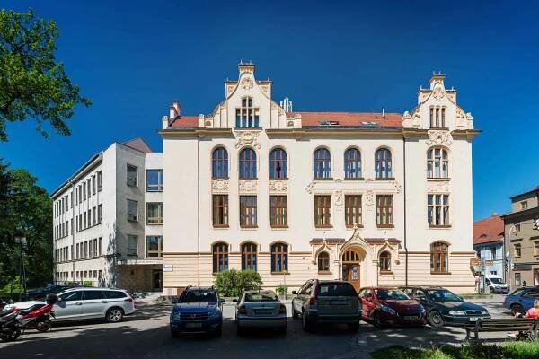 Obchodní akademie v Budějovicích se mění před očima, i díky dotacím z EU