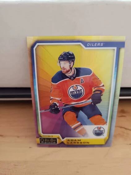 Adam Larsson Edmonton Rainbow Color Wheel - Hokejové karty