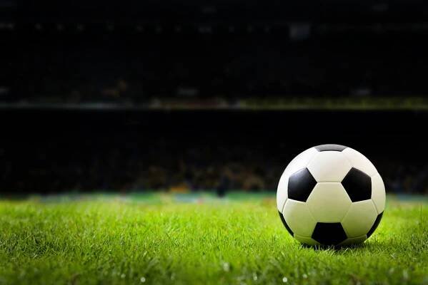 Novostrašečtí fotbalisté podali hezký výkon, přesto v bitvě s Poříčany padli – Domácí noviny