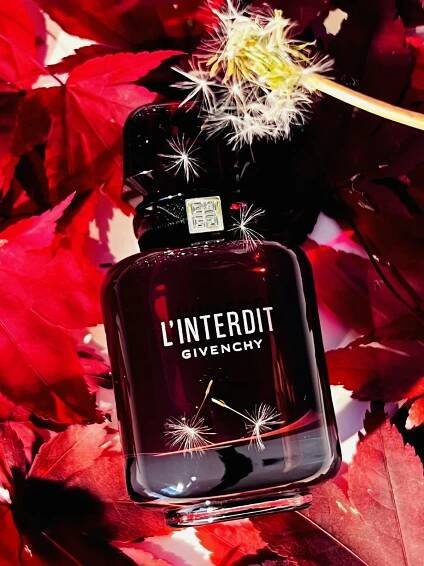 L'Interdit Eau de Parfum Rouge Givenchy pro ženy