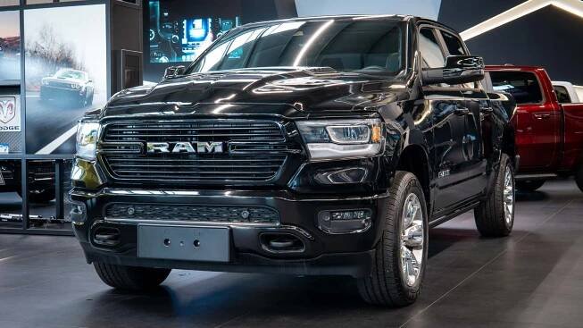 RAM 1500 Laramie Sport - Auto Outlet
