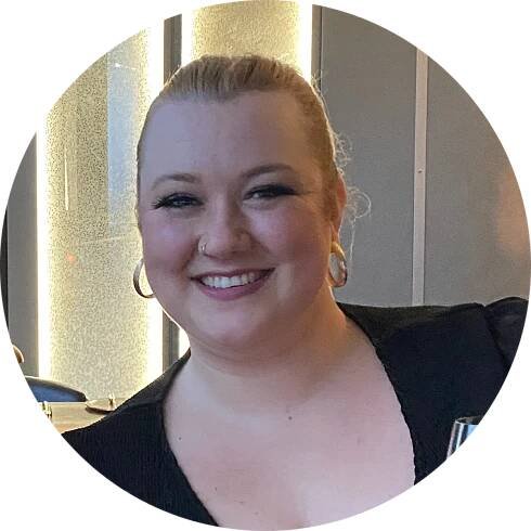 The Champagne Lounge with Rebecca Saunders 