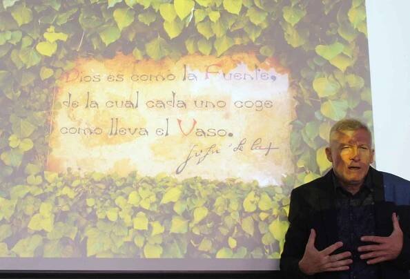 Český římskokatolický kněz, teolog, molekulární biolog, bioetik, pedagog, spisovatel a skaut Marek Orko Vácha přednáší pracovníkům Charity v Uherském Hradišti; pondělí 7. října.