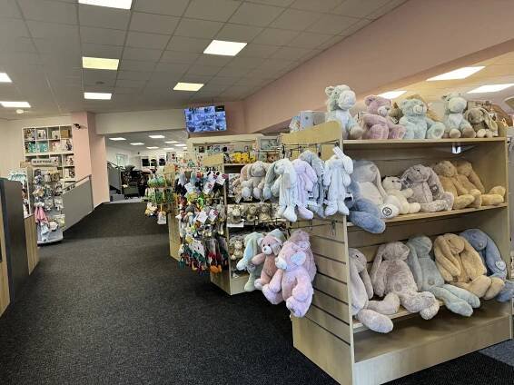 Prodejna v Ostravě 800 m² - Sambaby
