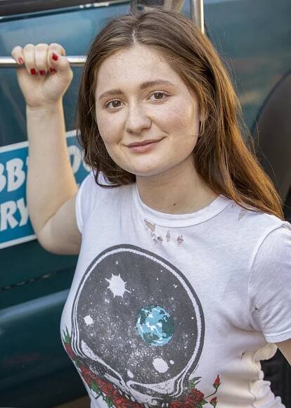 Emma Kenney - Hříšníci - Série 11 - Promo