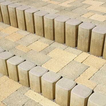 Zahradní obrubník Palisáda betonová BEST PREMIUM standard pískovcová 110×110×400 mm