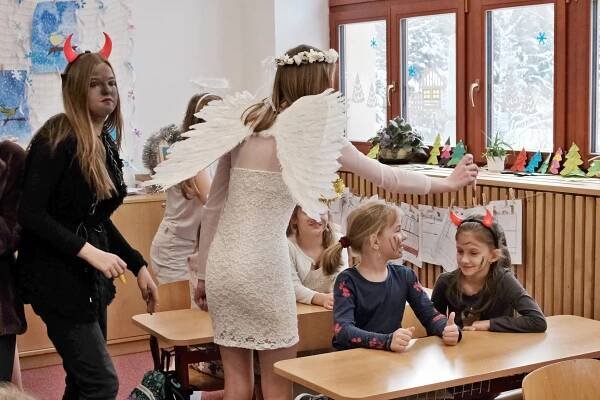 Mikuláš ve škole · ZŠ Valašská Bystřice