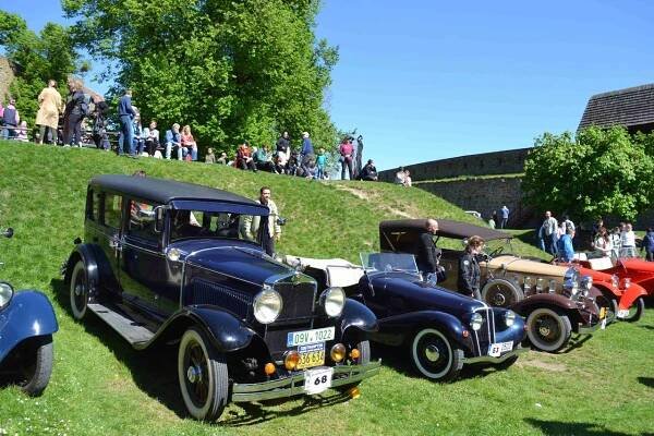 Archiv | Oldtimer Club Helfštýn