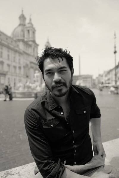 Henry Golding