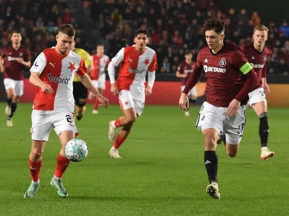 Nedělní derby na Letné skončilo bezbrankovou remízou.