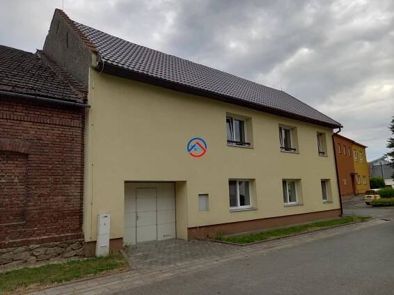 Prodej domu  s dvěma byty + ateliér, obrázek č. 1