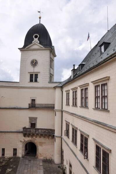 Liberecký kraj - zámek Hrubý Rohozec - GALERIE: Hrady a zámky (17/17)