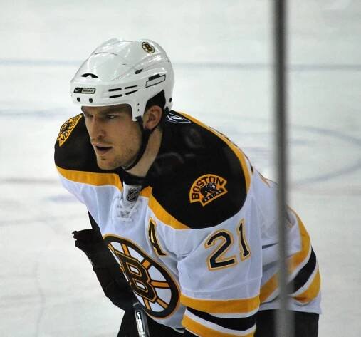 Soubor:Andrew Ference 2009 in NJ.jpg