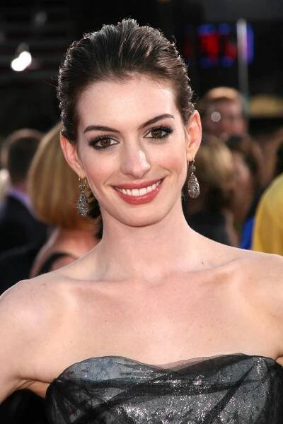 50 Celebrities With Big Noses: Actresses, Actors or Singers