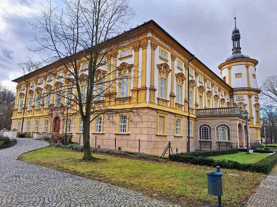 Betlémy Zámek Linhartovy: Krnov - Turistické informační centrum