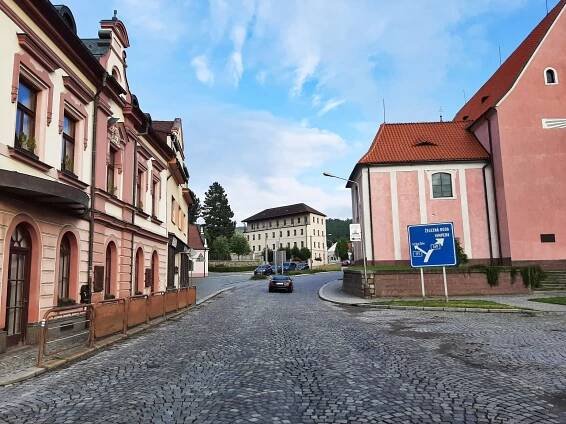 Sušice: jednoho stavitele vil z města sirek zabili nacisti, druhého týrali komunisti