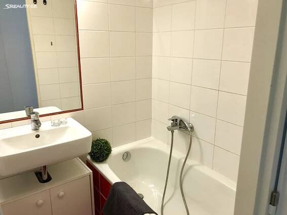 Pronájem bytu 2+1 43 m², Janouchova, Praha 4 - Háje