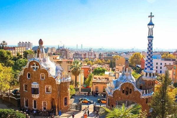 Park Guell by Gaudi • The Petite Wanderess