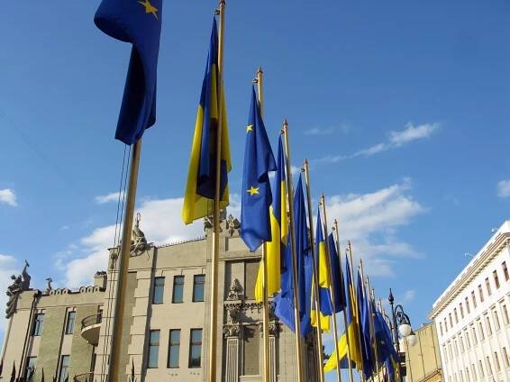 Partnerství EU a Kyjeva se komplikuje. Kvůli školskému zákonu na Ukrajině vypukl mezinárodní skandál — HlídacíPes.org