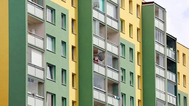 Nárok na sociální byt se bude vztahovat k průměrné mzdě