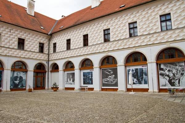 Muzeum fotografie a moderních obrazových médií - bbkult.net