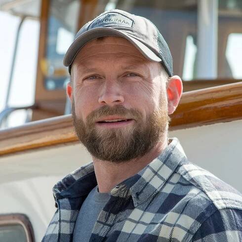 boat charter captain
