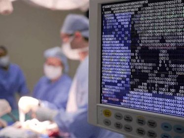 Achillovou patou obrany nemocnic před kyberútoky bývají řadoví zaměstnanci