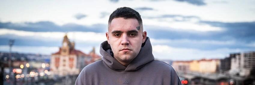 Raper Adam Rohony