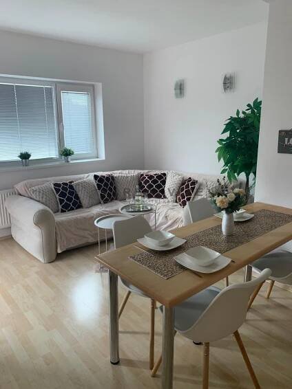 Pronájem bytu 2+kk, 45,5 m2 v ul. Studentská, České Budějovice - Realvize