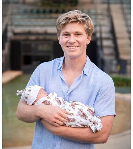 Robert Irwin, Bindi Sue Irwin, Chandler Powell