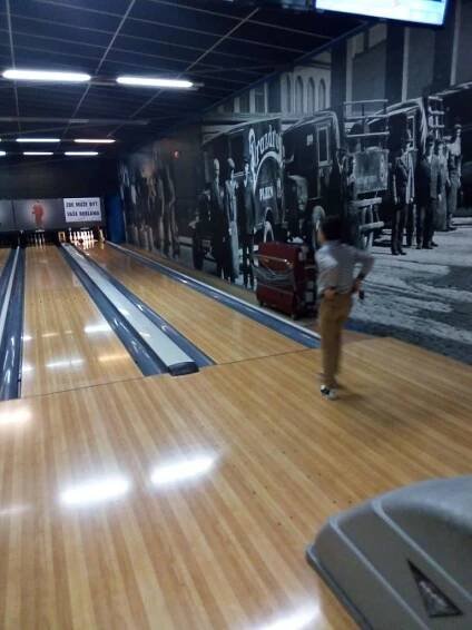 Klubáci na bowlingu - Oficiální stránky ZŠ a MŠ Nové Dvory